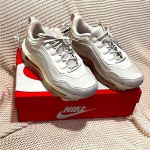 WMNS NIKE AIR MAX 97 FUTURA in color cream (size 7.5)